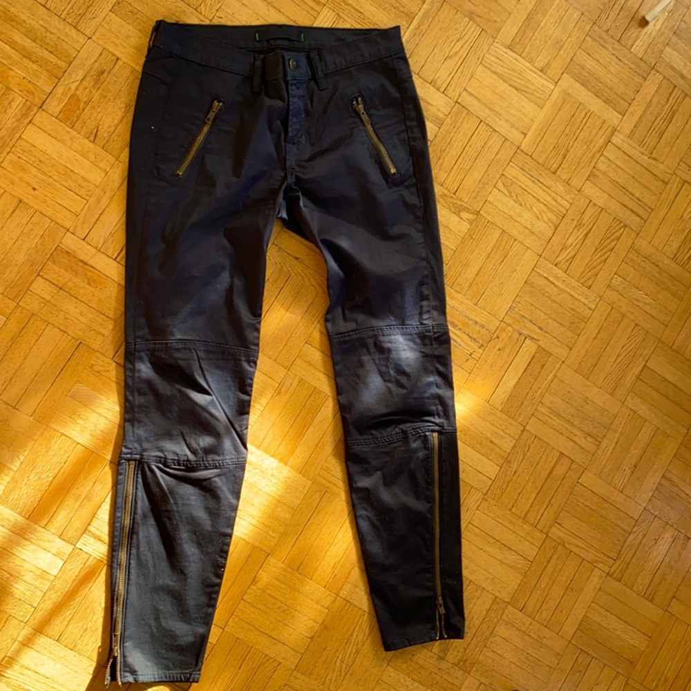 J Brand ‘Agnes’ Jean in Navy